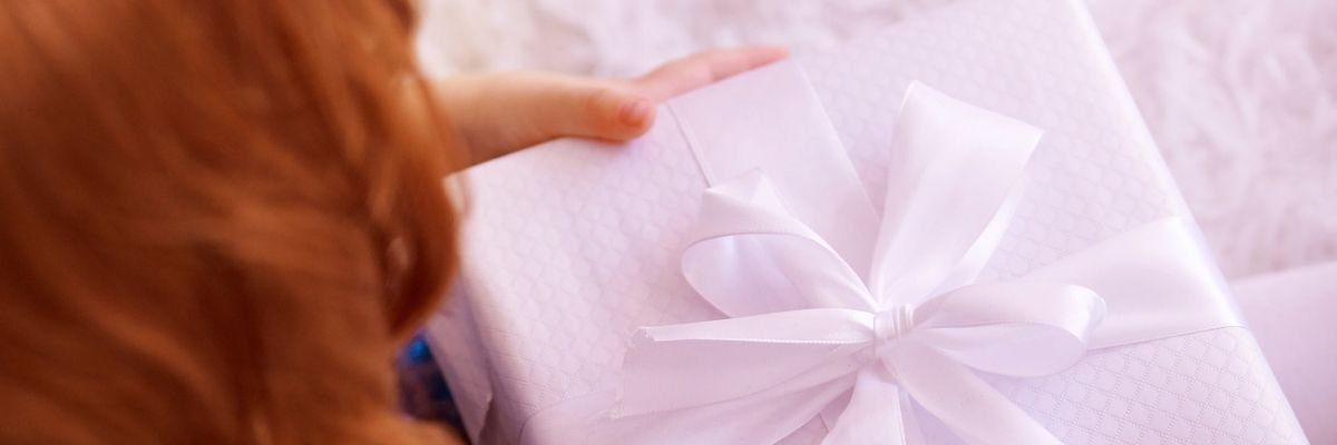 Hur slår man in en viktig present? 11 enkla steg