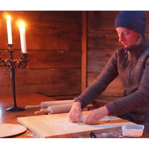 Traditionell samisk matlagning kultur och livsstil