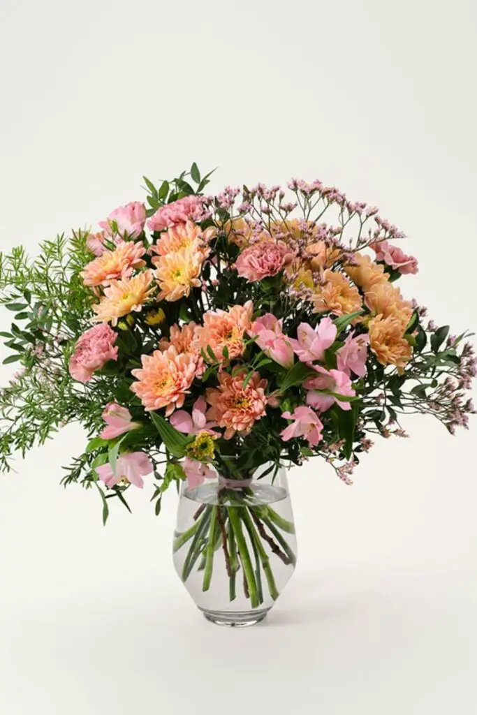 Förvandla en födelsedag till något extraordinärt med blommor: Hitta de bästa tipsen för att välja rätt blommor.
